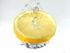 За какво помага лимоновата вода?