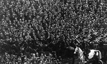 Историята на белия кон Били, крал Джордж V  и 300-хилядната тълпа на “Уембли”