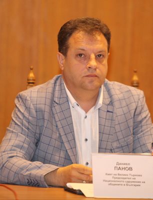 Домакин на срещата бе кметът на Велико Търново Даниел Панов.