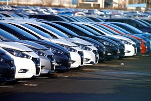 Печалбите на европейските автомобилни гиганти нарастват въпреки спада на продажбите