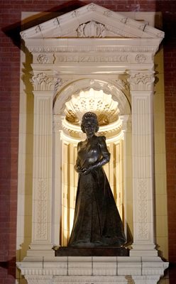 Статуята на кралица Елизабет II
СНИМКА: Ройтерс