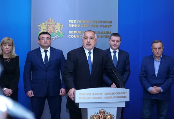 В сряда премиерът Бойко Борисов лично обяви, че маха винетките за Северната тангента на София. Днес при него ще са и останалите кметове със своите искания.