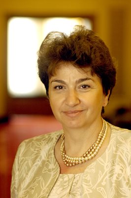 Меглена Плугчиева, посланик на България в Швейцария, бивш вицепремиер