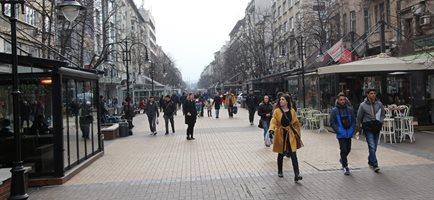 Удължават сроковете за маси пред заведенията в София