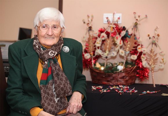 Иванка Антонова е снимала десетки новогодишни приветствия на Тодор Живков