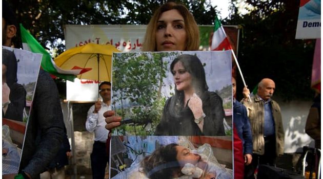Иранската армия: Ще се изправим срещу враговете
