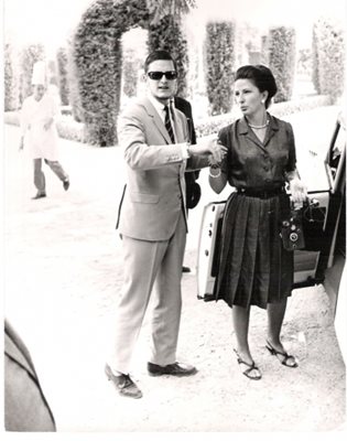 Младите Мария Луиза и Симеон по време на изгнанието си в чужбина. Княгинята първа от царското семейство се връща в България през 1991 г.