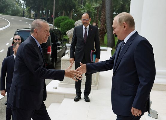Реджеп Тайип Ердоган и Владимир Путин на срещата в Сочи на 5 август, 2022 СНИМКА: Ройтерс