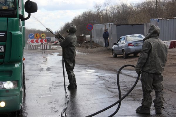 Икономиката на Украйна може да изгуби много от свиването на преводи от чужбина