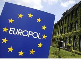 С Европол борим контрабандата на цигари