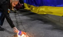 Прадядо му дава плата за знамето на Райна Княгиня, Иван Белишки пали руския флаг