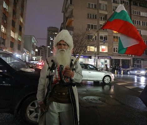 "Майстора" се включи в протеста на изложбата.