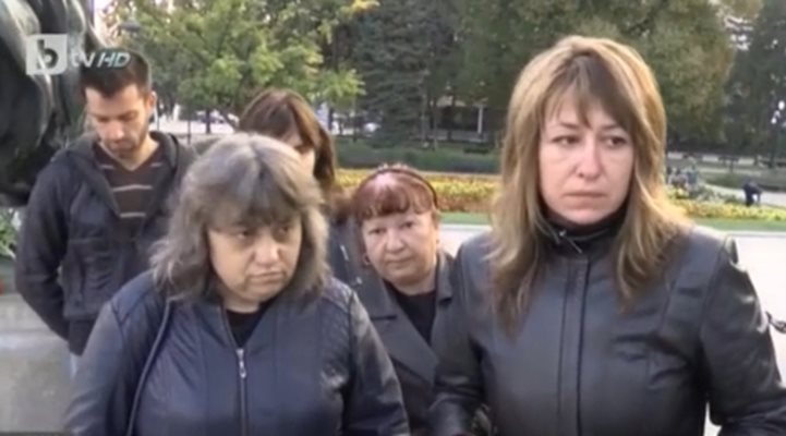 Приятели на убитата телевизионна водеща Виктория Маринова  Кадър: bTV