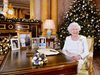 Кралица Елизабет ще похвали съпруга си в тазгодишното си коледно послание
