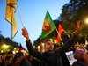 Протестиращи в Берлин срещу Ердоган: Постилате червен килим за диктатор