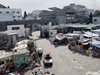 Израелски танкове са обсадили болница "Ахли Араб" в Газа