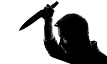 46-годишен мъж от силистренското село Смилец нападна съпругата си с нож