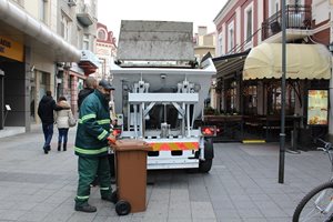 Специални камиони събират хранителния отпадък в Пловдив