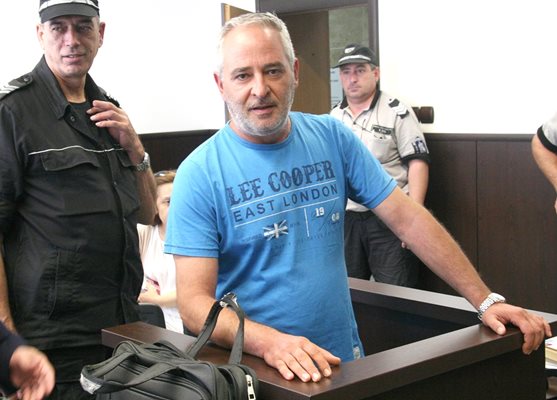 Владимир Петров бе оставен за постоянно в ареста