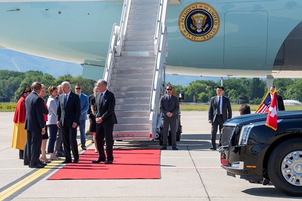 Пристигането на Джо Байдън в Женева Снимки: Ройтерс