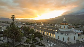 Седем загинали след свлачище в Еквадор, четиресет и шест са изчезнали