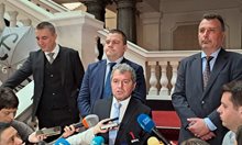 Тошко Йорданов също поиска оставката на военния министър Тодор Тагарев