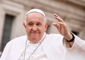 Папа Франциск събра стотици епископи -  иска от тях различна, не нова Църква