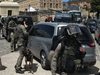 Полиция и военни отцепиха района около двореца "Версай" (Видео)