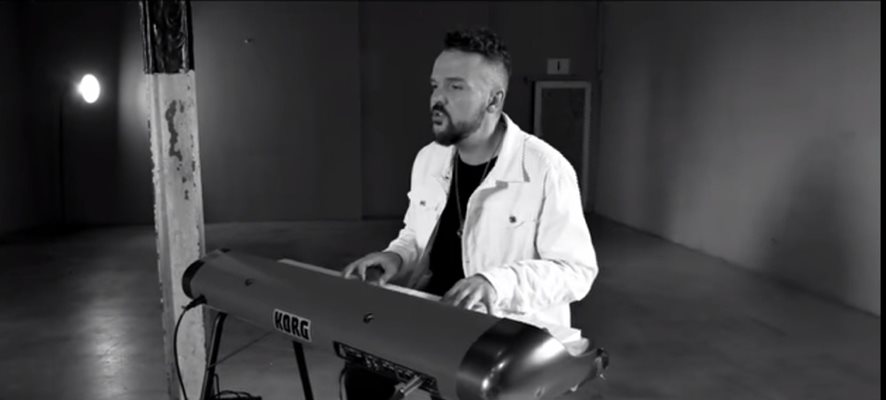 Владимир Ампов-Графа във видеото на песента “Изкуствен елемент”