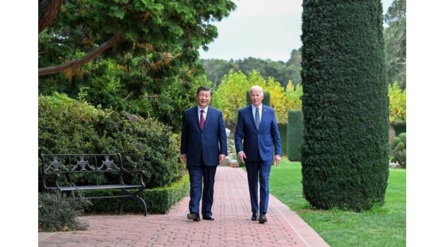 На срещата в Сан Франциско Си Дзинпин и Джо Байдън не успяха да намерят компромис, при който бизнесът да е спокоен за инвестициите си. 
Снимка: Радио Китай