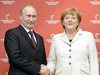Меркел и Путин подновяват диалога си, след решението на Тръмп за ядрената сделка с Иран