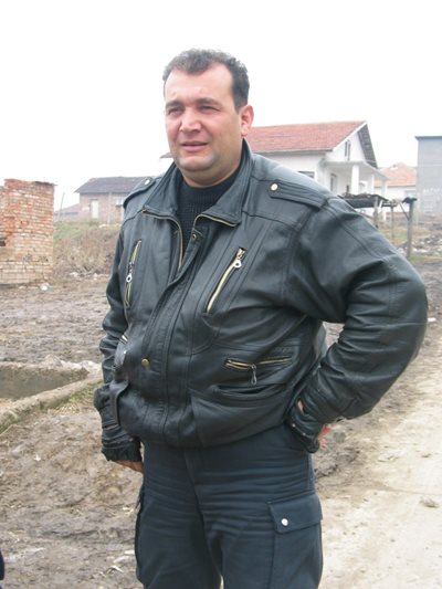 Починалият кмет Росен Русанов водеше битка за откраднат буркан като за обрана банка