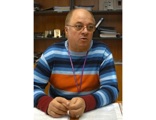 Илия Златанов