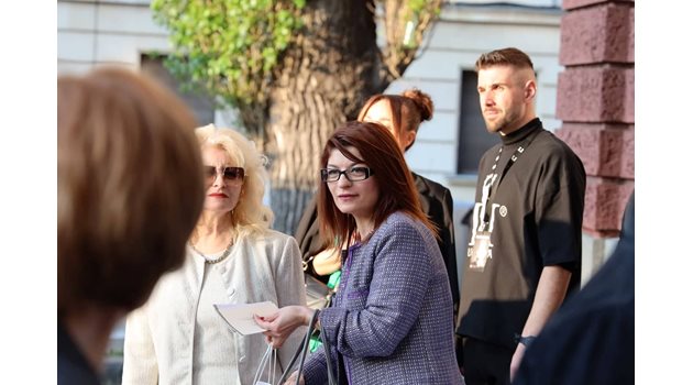 Председателката на парламентарната група на ГЕРБ Десислава Атанасова преди началото на музикалното събитие.