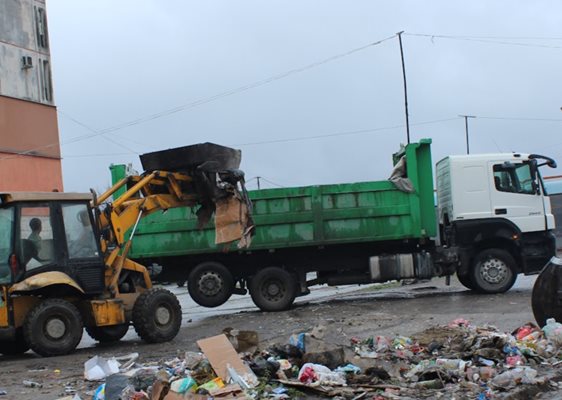 Продължава извозването на голямо количество отпадъци в "Столипиново".