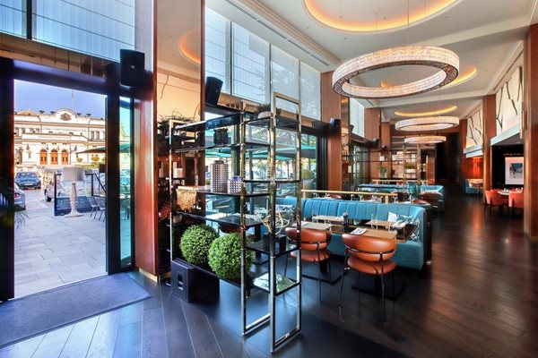 Ресторант ADOR на хотел InterContinental с престижна награда за най-добър интериорен дизайн