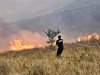 Силен пожар бушува в южната част на Албания (Снимка)