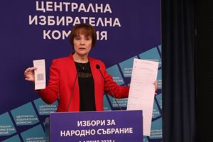 Росица Матева: Членовете на комисии да започнат първо с броенето на хартиените бюлетини