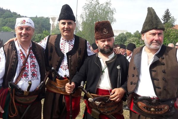 На празника на чевермето в Злаград идва и вицето Цветанов.