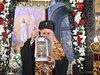 Митрополит Николай посрещна Благодатния огън в Пловдив