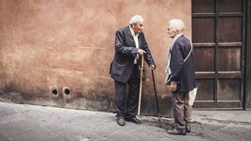 До 2070 г. хората над 80 г. в ЕС ще са двойно повече