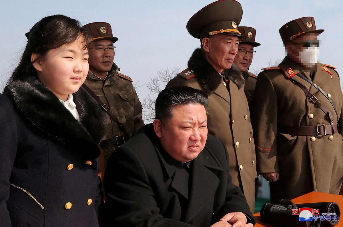 Ким Чен Ун нареди увеличаване на ядрения арсенал на Северна Корея