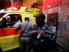 Намушкаха с нож израелец в Йерусалим, 
нападателят е убит