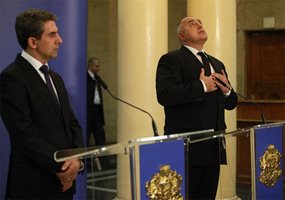 Борисов с оферта към БСП и ДПС: Вземете властта до изборите