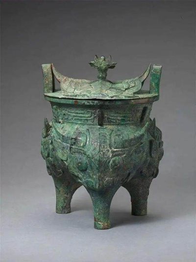 Откриха реликви в древни гробници в Пекин