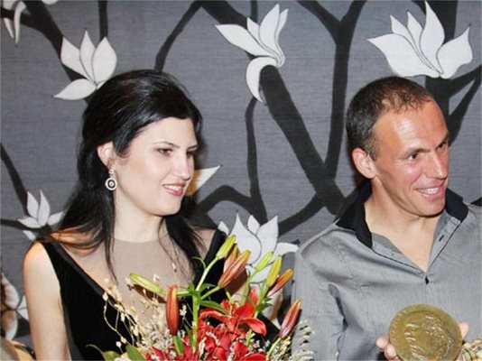 Красимира Кишишева загуби тежката битка с рака.
Снимка "24 ЧАСА"