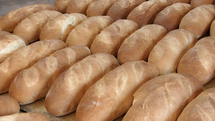 Хлябът днес е по-евтин, отколкото при социализма, месото също, българинът сега си позволява повече, сочат изводите на учени от СУ.
Снимка Архив