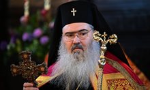 Варненският и Великопреславски митрополит Йоан отслужи света литургия за Великден
