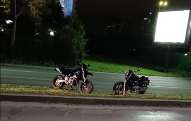 Верижна катастрофа с мотористи, двама са в болница Снимка: Фейсбук/ Велизар Чакалов