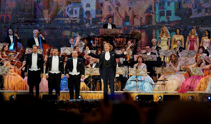 Тримата тенори от оркестъра отново зарадваха българската публика